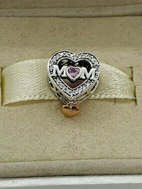 ✨🔥Pandora Two-tone Openwork Mum & Heart Charm